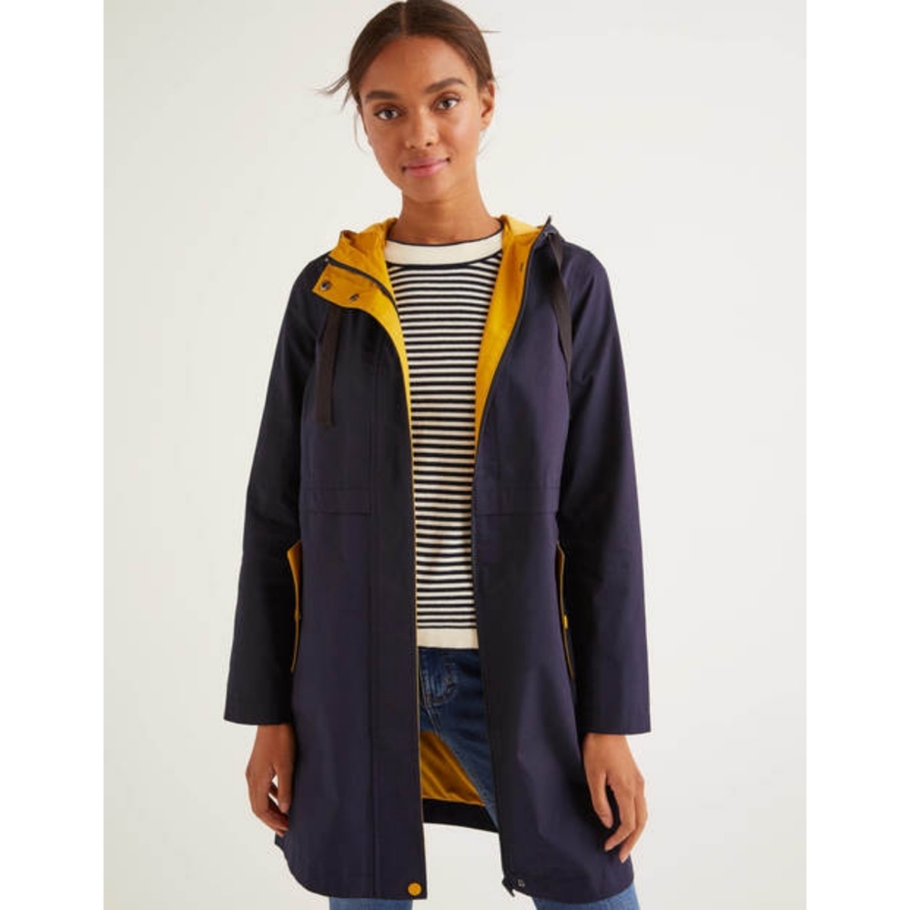 Boden Lawrence Waterproof Raincoat Navy Yellow